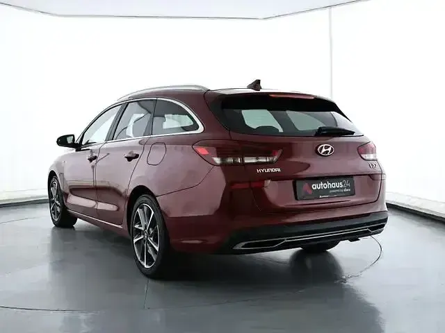 Gebraucht Hyundai i30 Prime 160 PS (117 kW) 2023 Rot Kombi