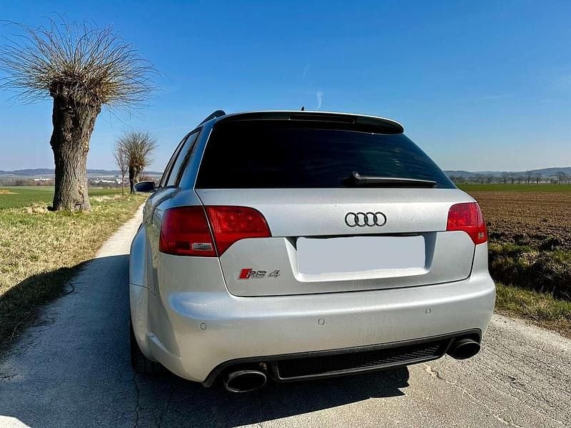 Second-hand Audi RS4 420 CP (308 kW) 2007 Argintiu Break