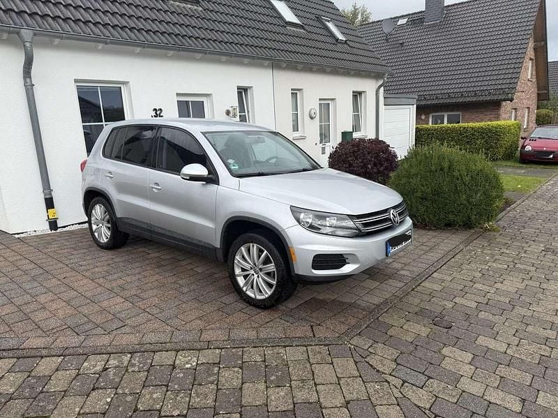 Silber Gebraucht 2013 VW Tiguan SUV | 9.900 € (Superpreis) - Bild 1/4