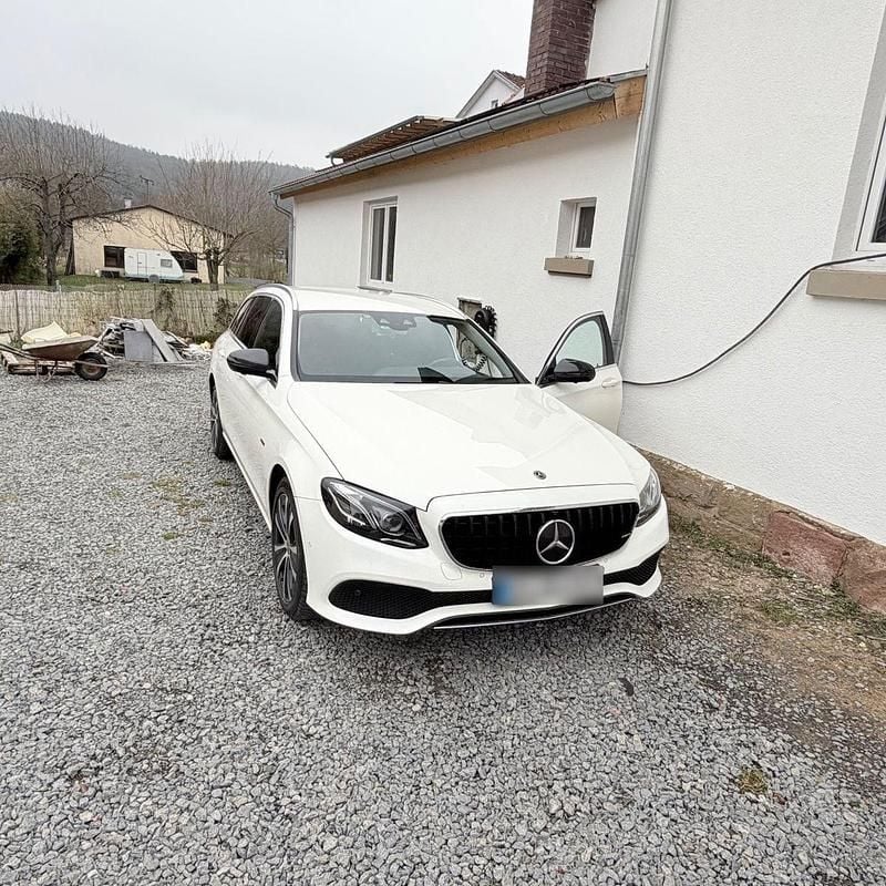 Gebraucht Mercedes E300 306 PS (225 kW) 2020 Weiß Kombi