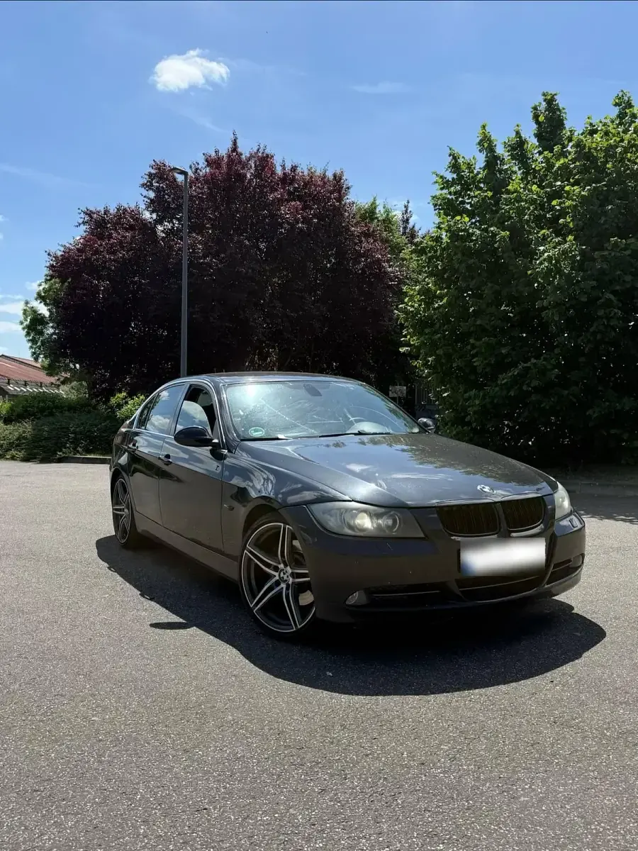 Gebraucht BMW 330 231 PS (169 kW) 2007 Schwarz Limousine