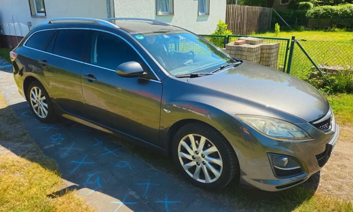 Gebraucht Mazda 6 163 PS (119 kW) 2012 Grau Limousine