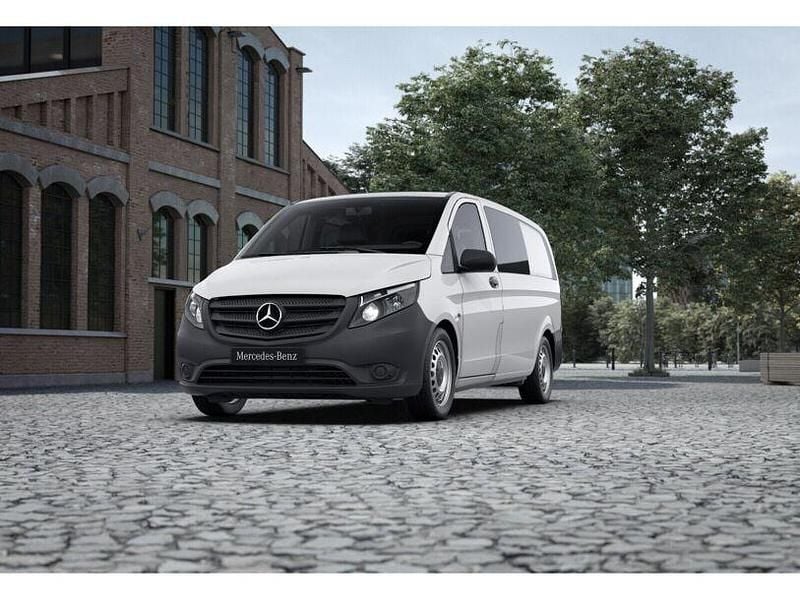 Andere Gebraucht 2023 Mercedes Vito Van / Kleinbus | 43.257 € - Bild 1/4