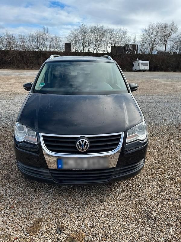 Gebraucht VW Touran 140 PS (102 kW) 2010 Schwarz Van / Kleinbus