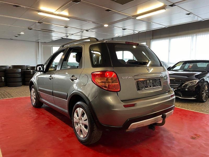 Gebraucht Suzuki SX4 135 PS (99 kW) 2012 Grau SUV
