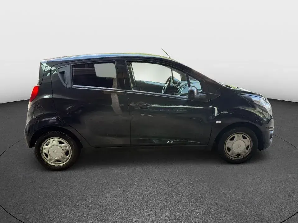 Second-hand Chevrolet Spark 68 CP (50 kW) 2013 Negru Hatchback