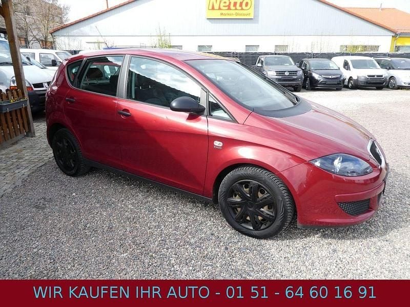 Used Seat Altea Reference 102 HP (75 kW) 2004 Red Minivan