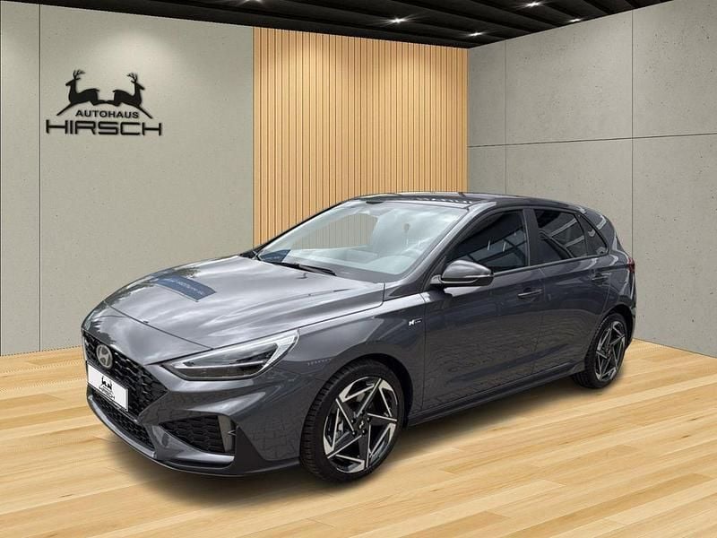 Grau Neu 2025 Hyundai i30 N Line Limousine | 28.990 € (Etwas zu teuer) - Bild 1/4