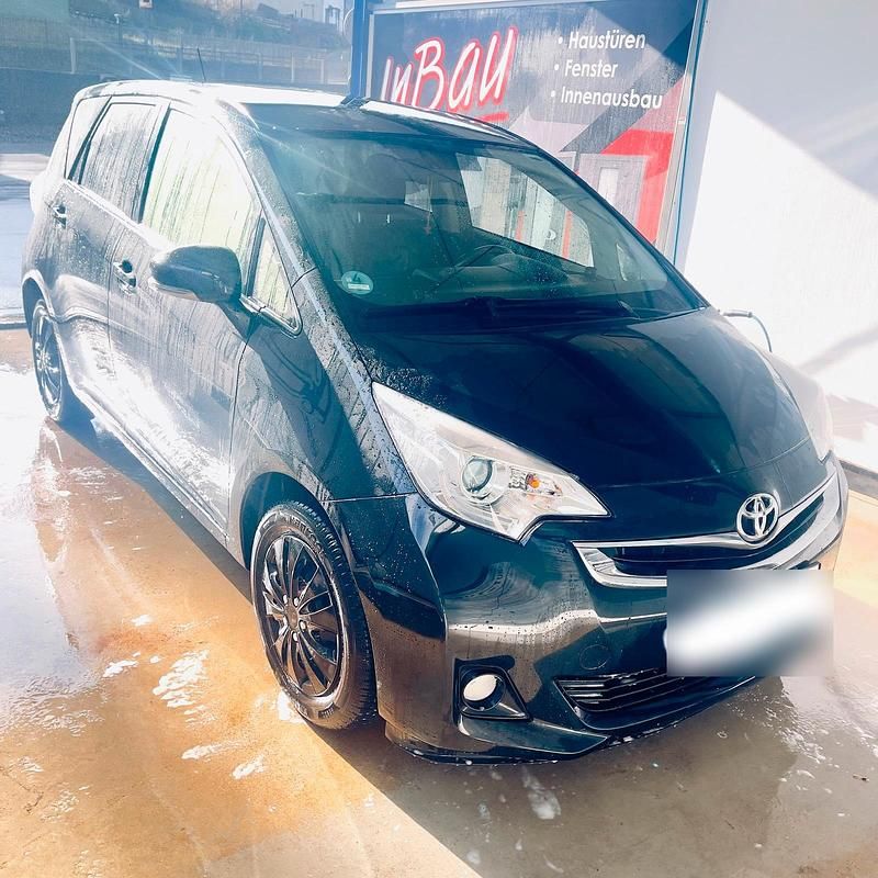 Gebraucht Toyota Verso 2015 Schwarz Van / Kleinbus