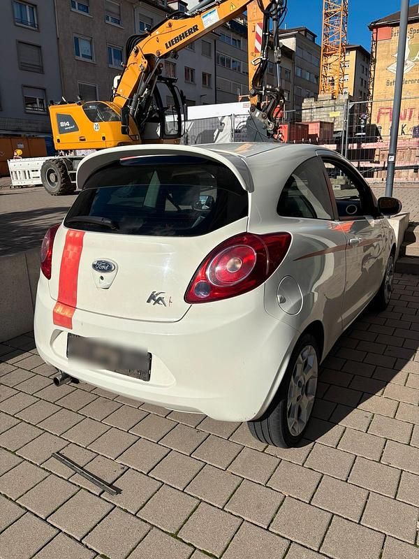 Weiß Gebraucht 2011 Ford Ka Kleinwagen | 2.000 € (Guter Preis) - Bild 1/4