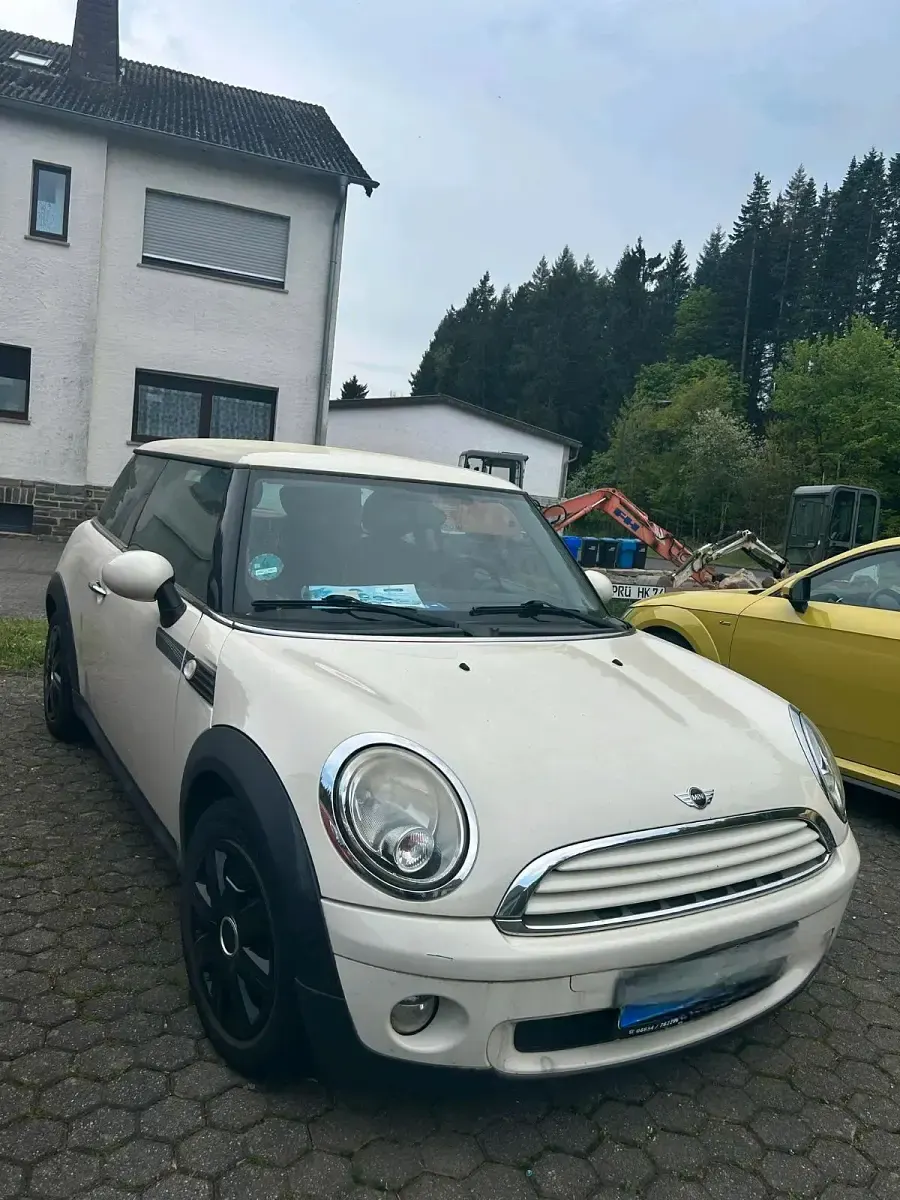 Usata Mini Cooper 75 CV (55 kW) 2010 Beige Utilitaria