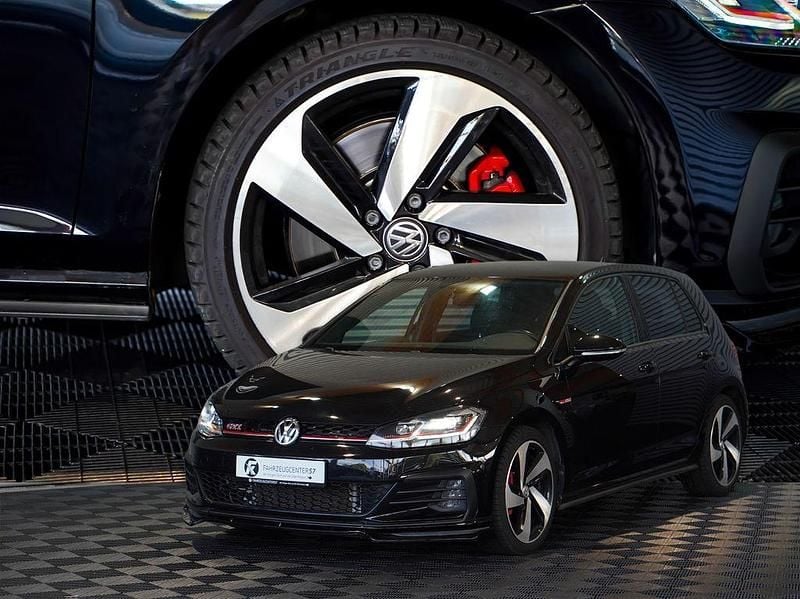 Deep black perleffekt Gebraucht 2020 VW Golf VII GTI Limousine | 19.999 € (Superpreis) - Bild 1/4