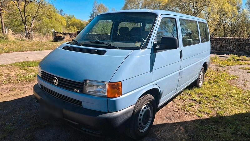 Second-hand VW Transporter 85 CP (62 kW) 2001 Albastru Van