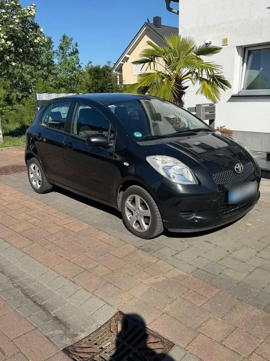 Gebraucht Toyota Yaris Sol 69 PS (50 kW) 2006 Schwarz Kleinwagen
