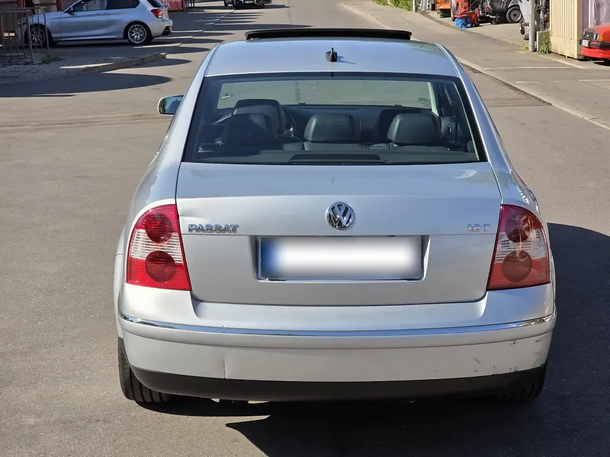 Gebraucht VW Passat 150 PS (110 kW) 2003 Silber Limousine