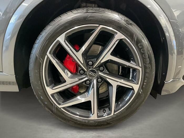 Gebraucht Audi Q6 e-tron Ambiente 185 kW (252 PS) 2025 Daytonagrau perleffekt SUV