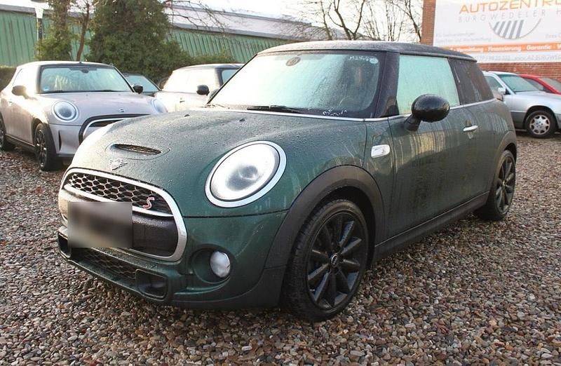 Second-hand Mini Cooper S 192 CP (141 kW) 2018 Verde Hatchback