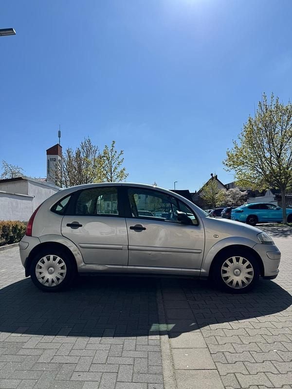 Gebraucht Citroën C3 88 PS (64 kW) 2005 Silber Kleinwagen