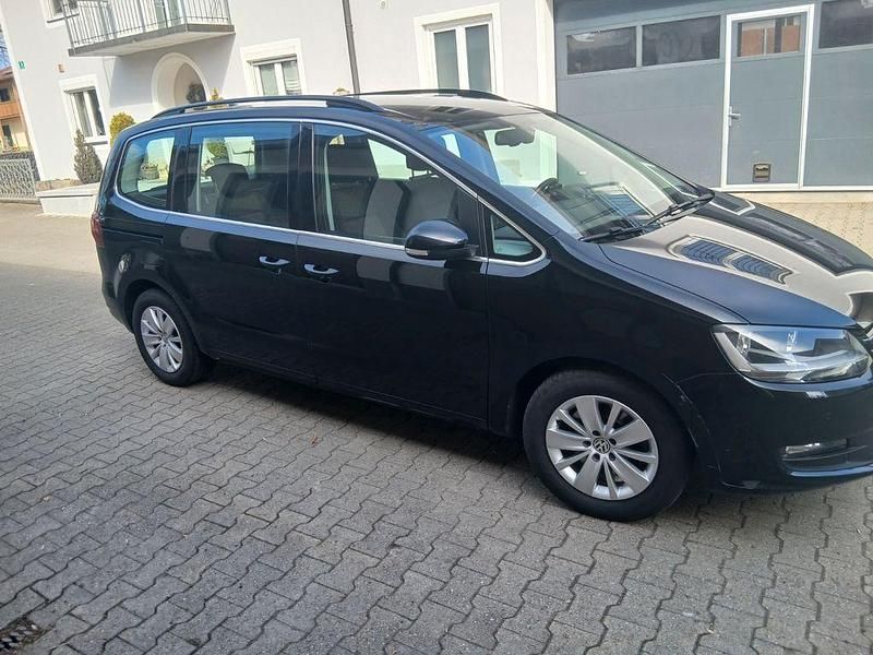 Gebraucht VW Sharan Comfortline 140 PS (102 kW) 2013 Schwarz Van / Kleinbus