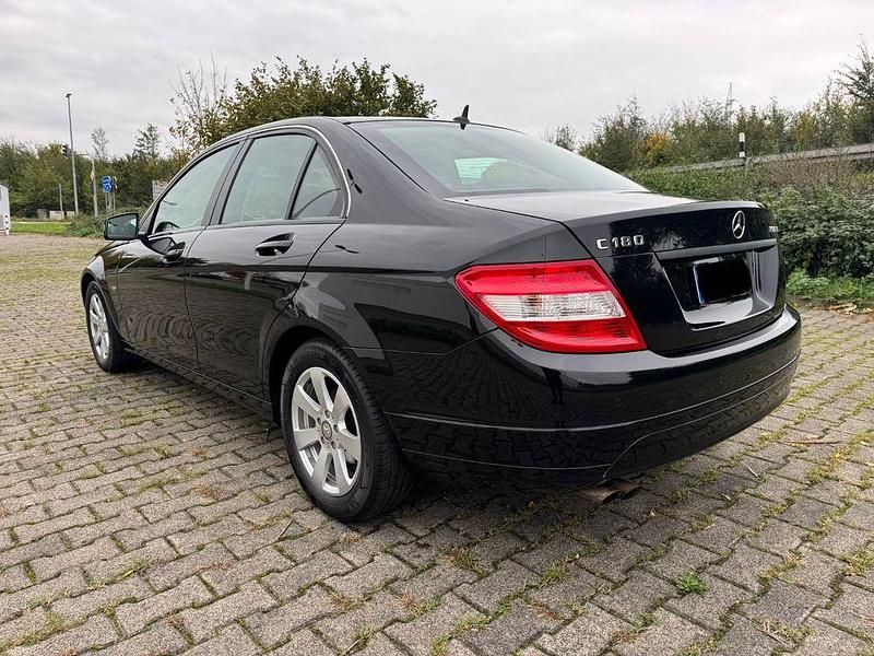 Gebraucht Mercedes C180 156 PS (114 kW) 2009 Schwarz Limousine