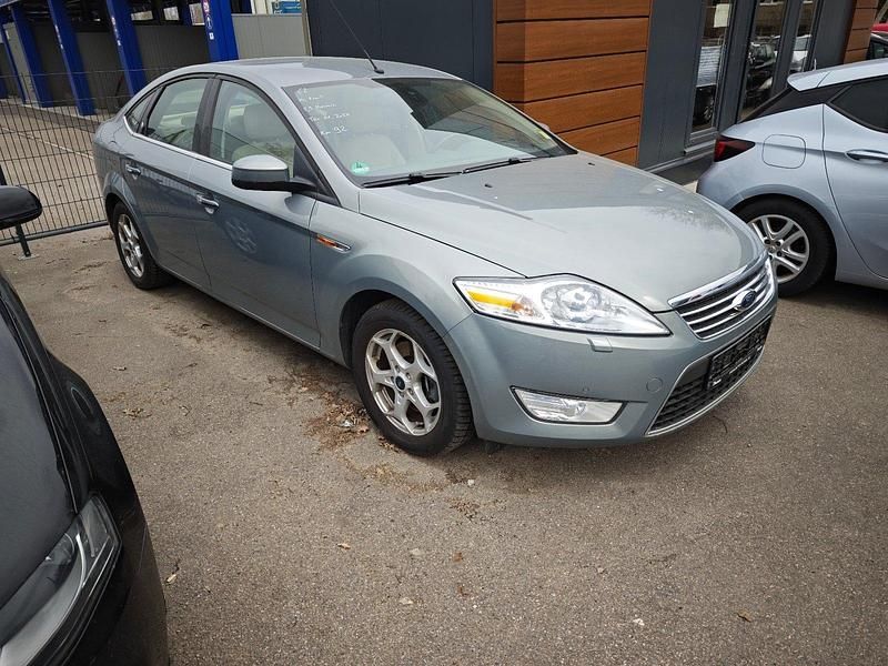Gebraucht Ford Mondeo 160 PS (117 kW) 2009 Grau Limousine