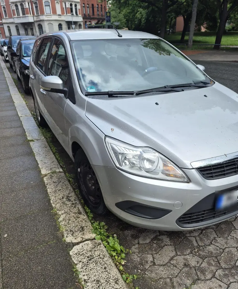 Gebraucht Ford Focus 110 PS (80 kW) 2008 Grau Kombi