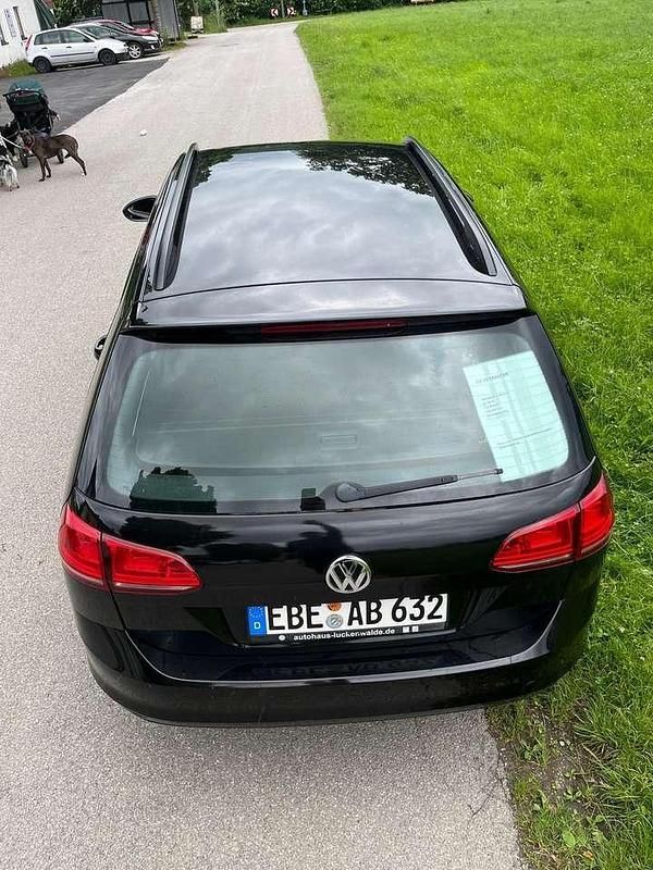 Schwarz Gebraucht 2014 VW Golf VII Trendline Limousine | 6.600 € (Guter Preis) - Bild 1/4