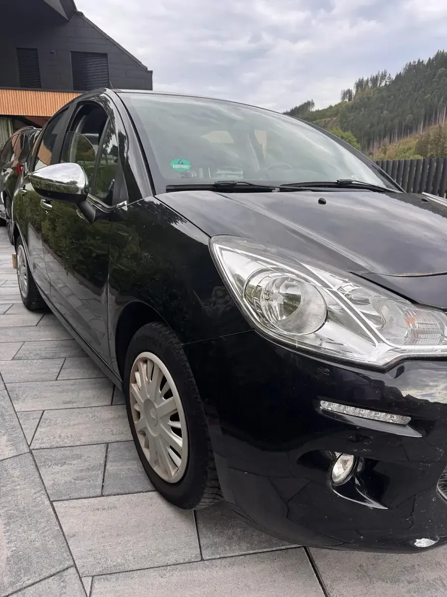 Gebraucht Citroën C3 68 PS (50 kW) 2014 Schwarz Kleinwagen