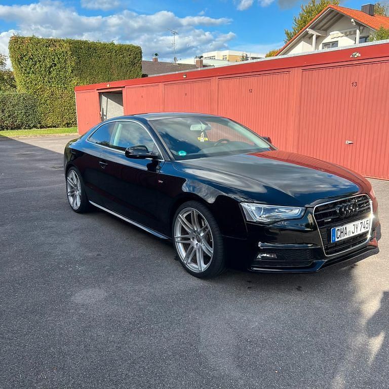 Schwarz Gebraucht 2013 Audi A5 Design Coupé | 15.500 € (Guter Preis) - Bild 1/4