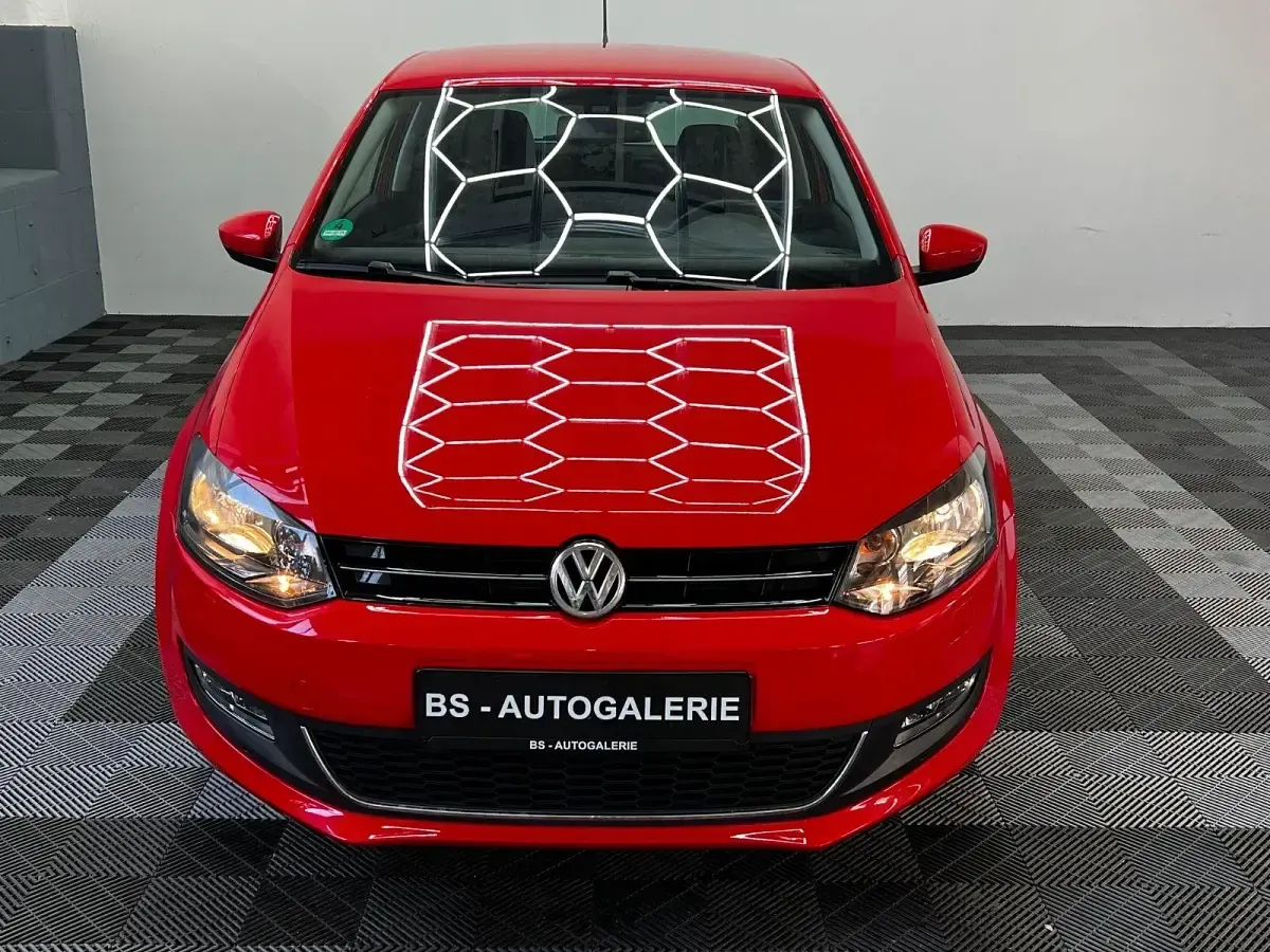 Gebraucht VW Polo Life 90 PS (66 kW) 2014 Rot Kleinwagen