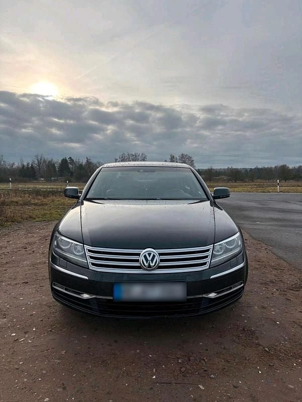 Gebraucht VW Phaeton 240 PS (176 kW) 2011 Grau Limousine