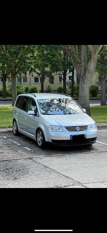 Silber Gebraucht 2006 VW Touran Van / Kleinbus | 4.500 € - Bild 1/4