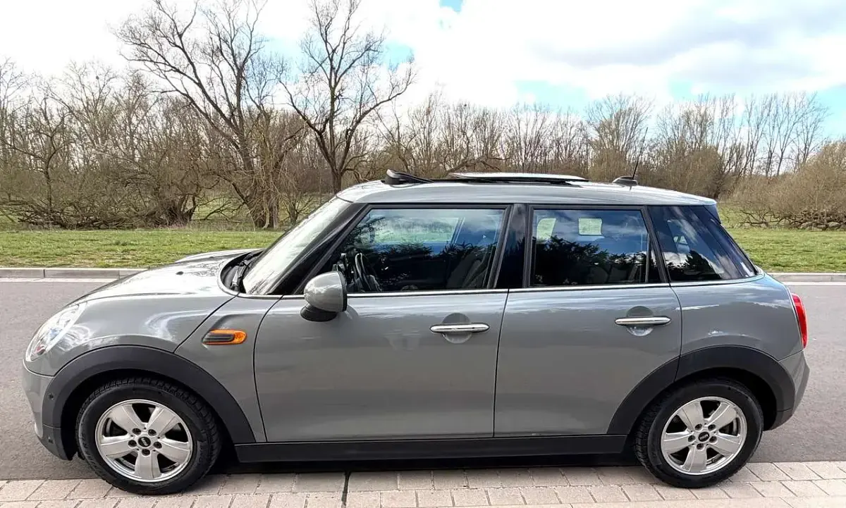 Gebraucht Mini ONE 102 PS (75 kW) 2017 Grau Kleinwagen