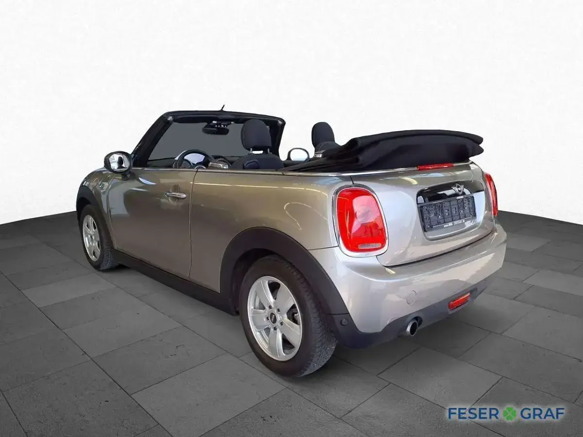 Gebraucht Mini Cooper Cabriolet Pepper 136 PS (100 kW) 2017 Melting silver metallic Cabrio