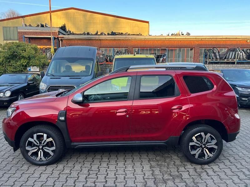 Gebraucht Dacia Duster Prestige 131 PS (96 kW) 2022 Rot SUV