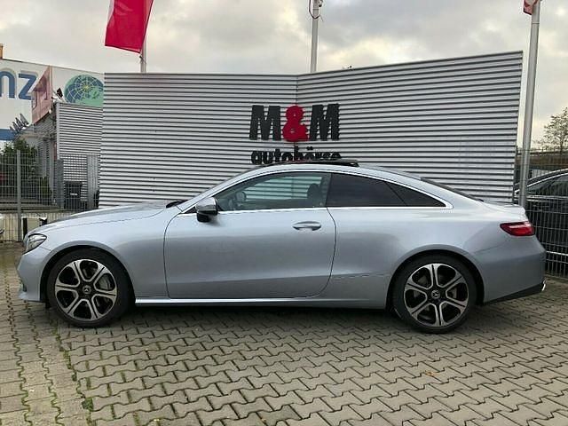 Gebraucht Mercedes E350 299 PS (219 kW) 2018 Silber Coupé