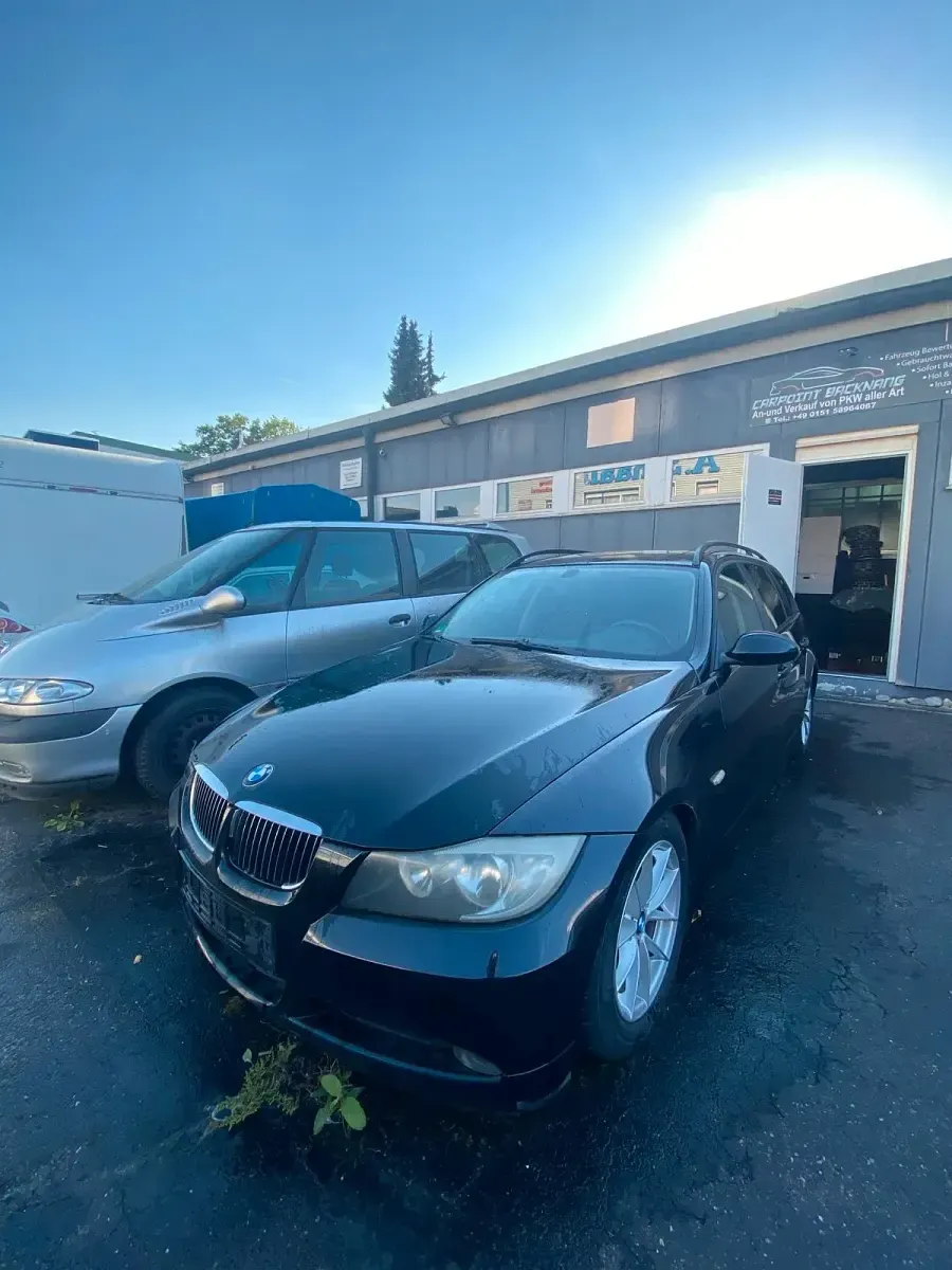 Gebraucht BMW 320 150 PS (110 kW) 2008 Kombi