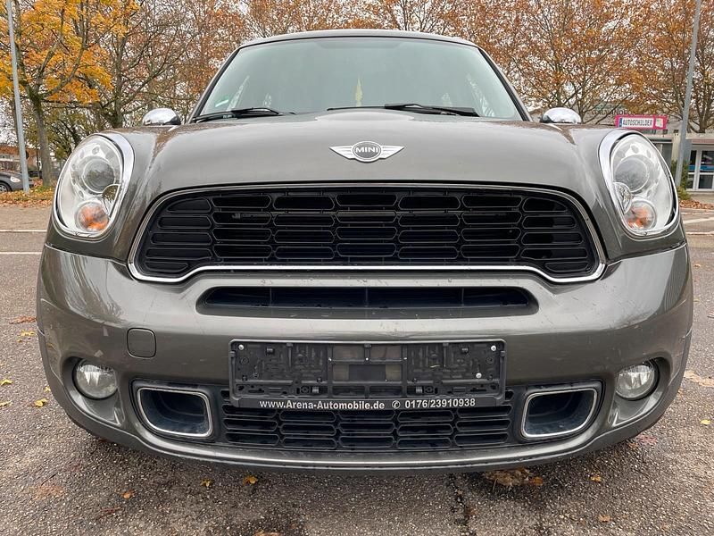 Grau Gebraucht 2011 Mini Countryman SUV | 8.700 € (Fairer Preis) - Bild 1/4