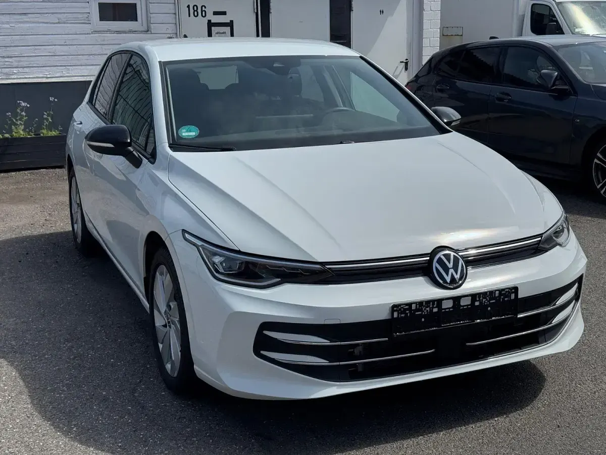 Gebraucht VW Golf VIII Goal 116 PS (85 kW) 2025 Weiß Limousine