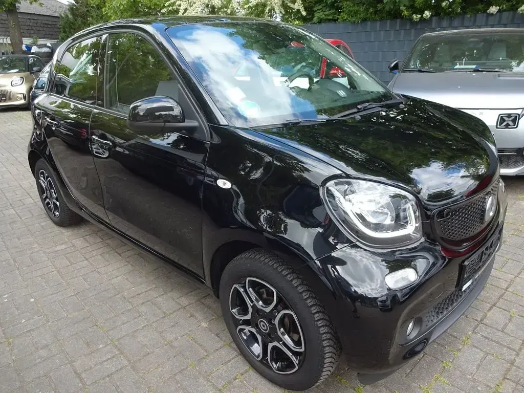 Gebraucht Smart ForFour Prime 90 PS (66 kW) 2019 Schwarz Kleinwagen