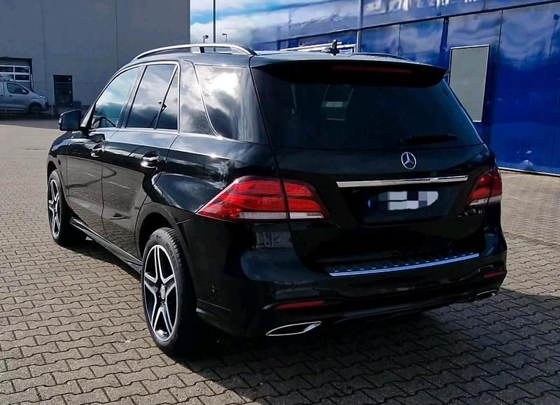 Gebraucht Mercedes GLE350 258 PS (189 kW) 2016 Schwarz SUV