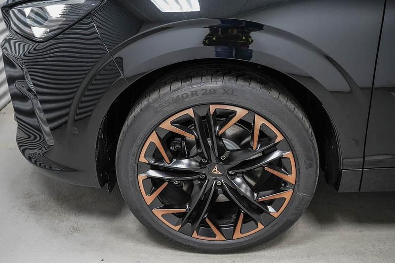 Neu Cupra Terramar VZ 265 PS (194 kW) 2025 Midnight black metallic (0e) SUV