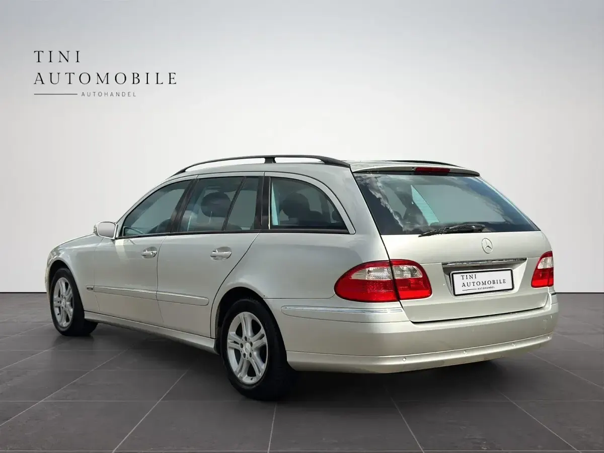 Gebraucht Mercedes E240 Avantgarde 177 PS (130 kW) 2005 Silber Limousine