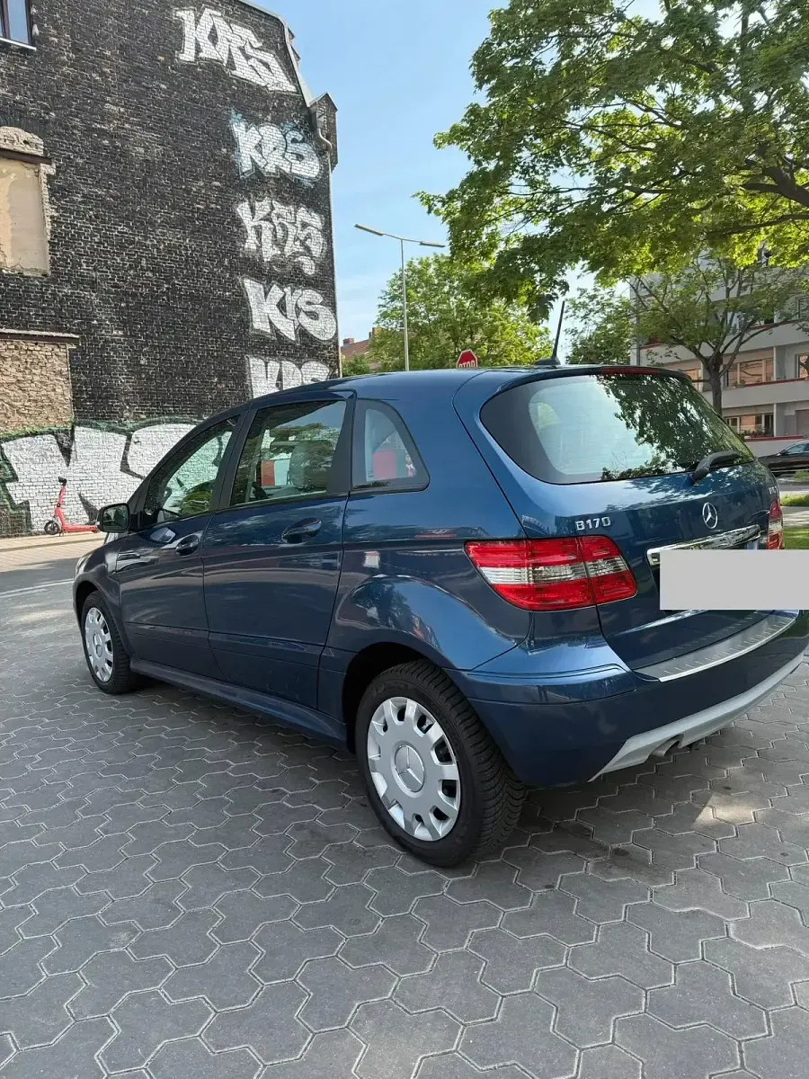 Gebraucht Mercedes B170 116 PS (85 kW) 2009 Blau Van / Kleinbus