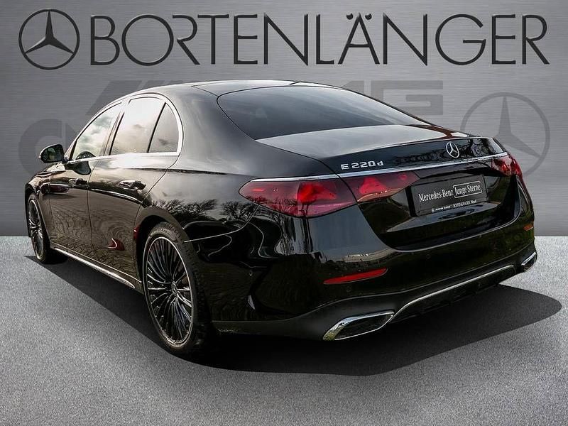 Gebraucht Mercedes E220 Advanced Plus 197 PS (144 kW) 2025 Schwarz Limousine