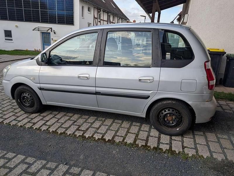 Gebraucht Hyundai Matrix Comfort 103 PS (75 kW) 2009 Grau Van / Kleinbus