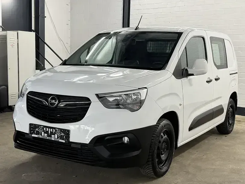 Gebraucht Opel Combo Edition 102 PS (75 kW) 2021 Weiß Van / Kleinbus