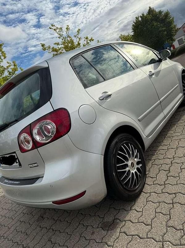 Silber Gebraucht 2009 VW Golf Plus Cross Comfortline Van / Kleinbus | 4.600 € (Guter Preis) - Bild 1/4