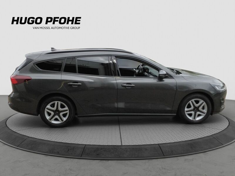 Gebraucht Ford Focus Cool & Connect 101 PS (74 kW) 2022 Magnetic metallic Kombi
