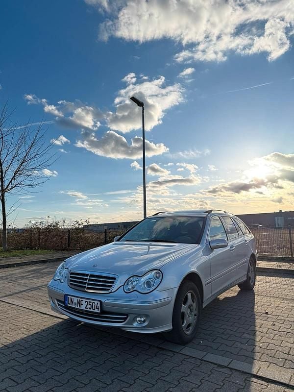 Gebraucht Mercedes C200 163 PS (119 kW) 2006 Silber Kombi